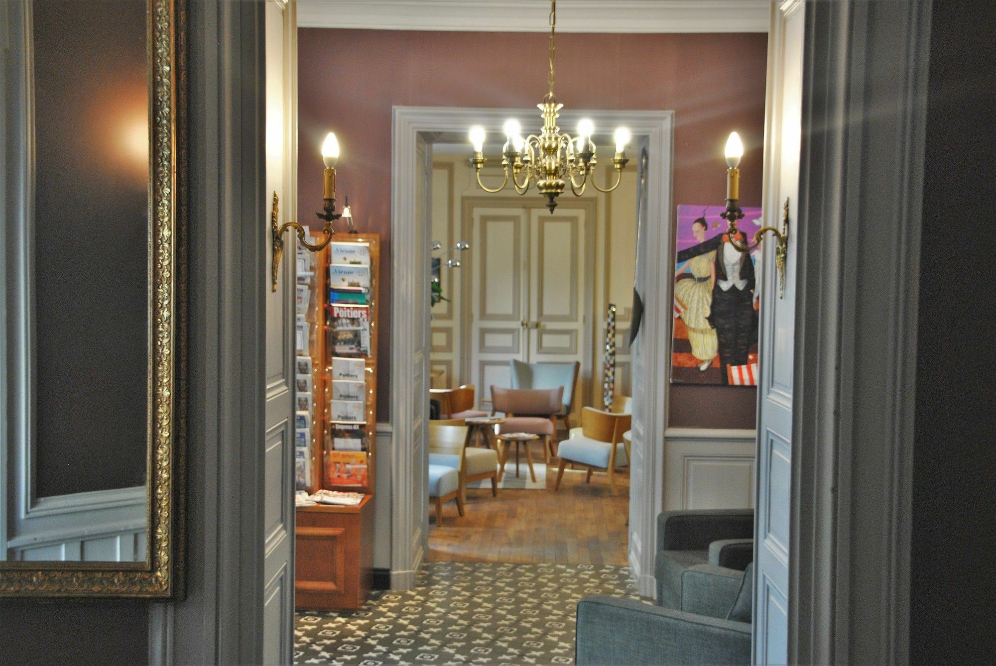 Logis Hotel De L'Europe Poitiers Zewnętrze zdjęcie